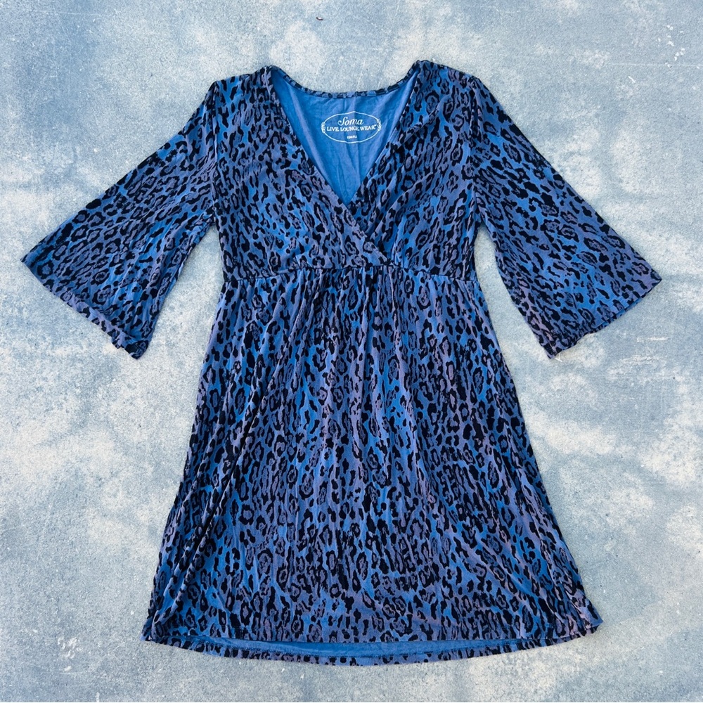 Soma Live Lounge Wear deep V Leopard Print Long Sleeve Tunic Size XS sleep wear